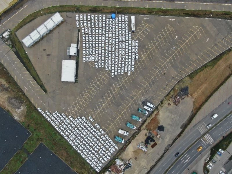 İsrafla mücadele ettiğini belirten İBB’ye onlarca sıfır otomobil
