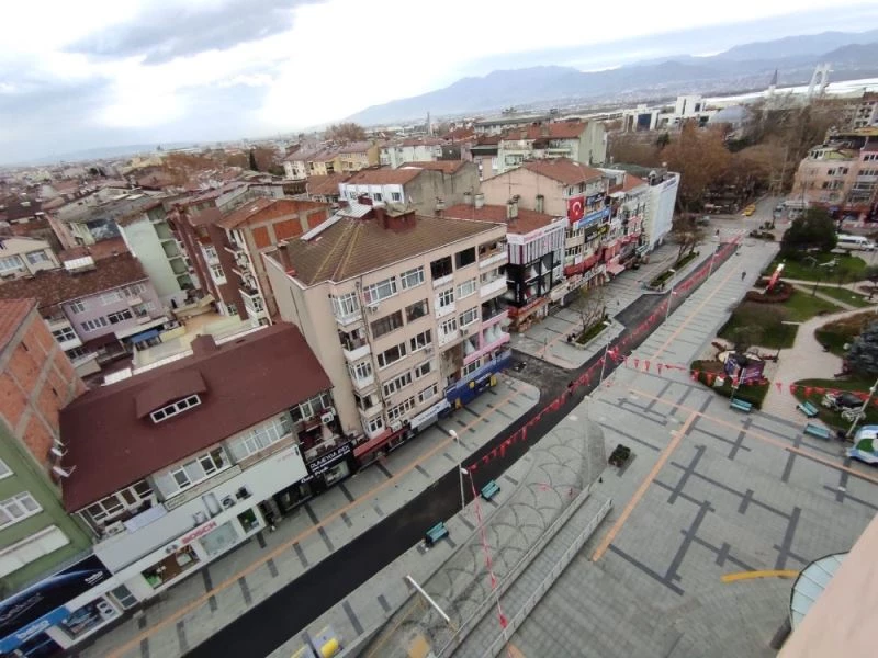 İzmit’te küp taşlar kaldırılıyor
