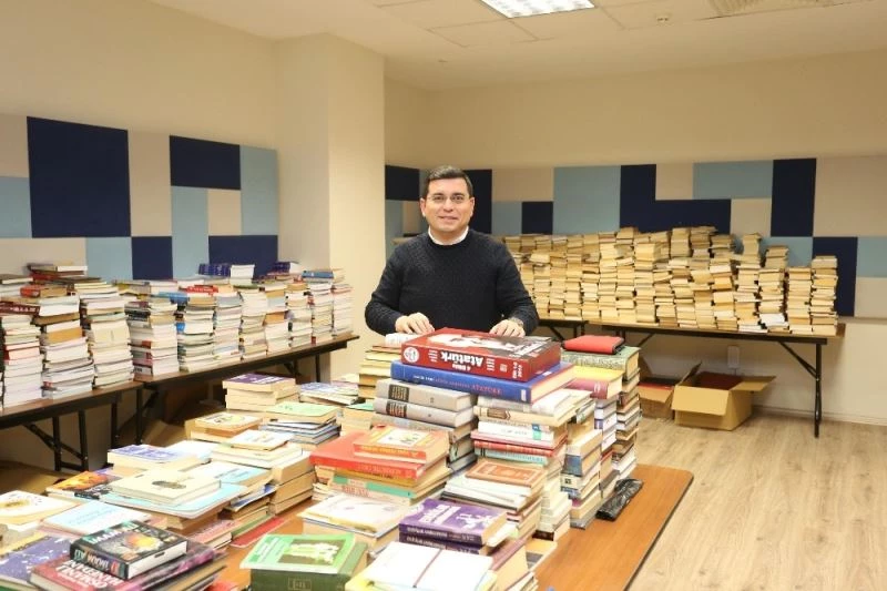 Cemil Meriç Kitaplığı’na 3 ayda 36 bin kitap bağışlandı

