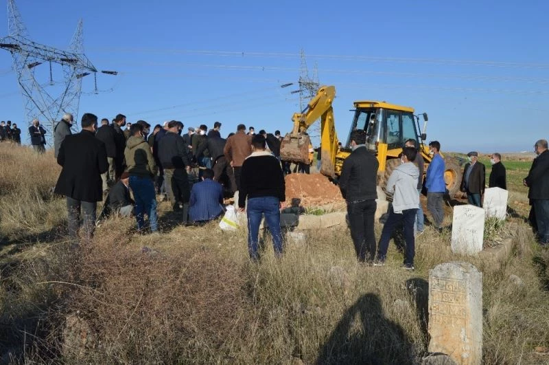 Hastane yangınında hayatını kaybeden Hamo Aslan son yolculuğuna uğurlandı
