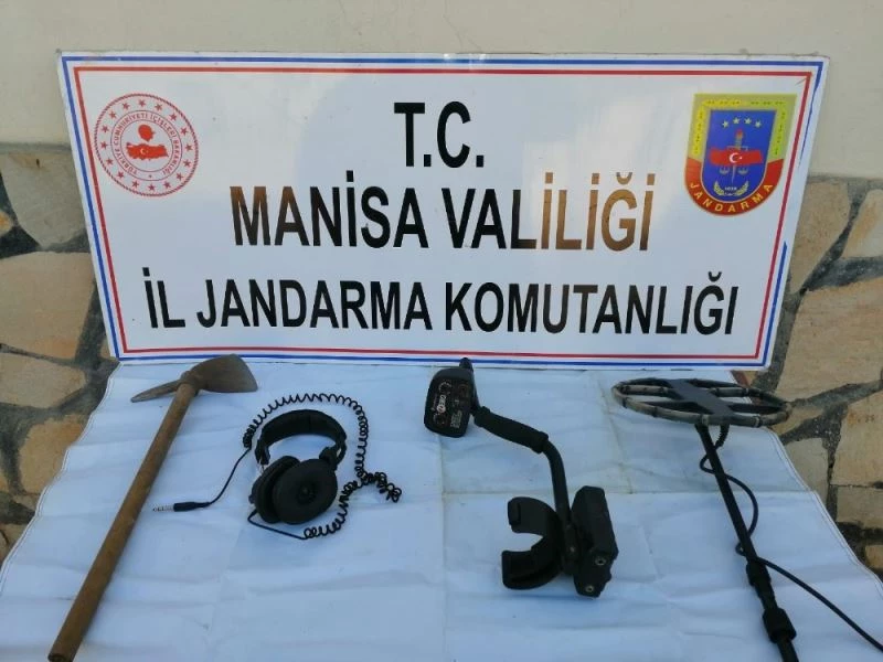 Kaçak kazı yaparken yakalandılar sokağa çıkma ihlalinden ceza yediler
