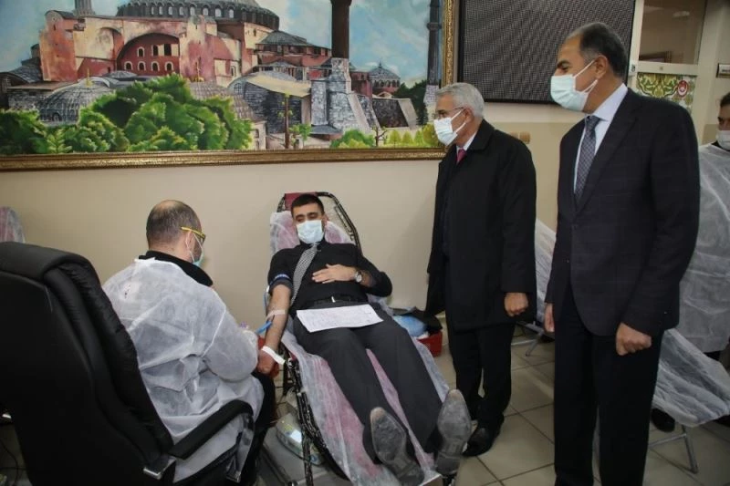 Güder’den kampanyaya destek ziyareti
