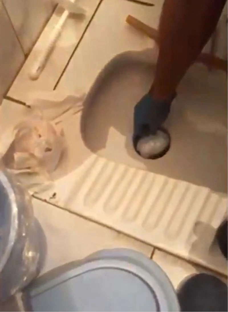 Isparta’da düzenlenen operasyonda tuvaletten uyuşturucu çıktı
