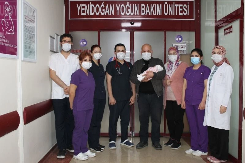 Parmak bebek Belinay GAÜN Hastanesinde hayat buldu
