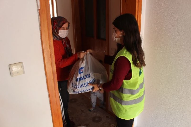 Çölyak hastalarına glütensiz ekmekleri ulaştırıldı
