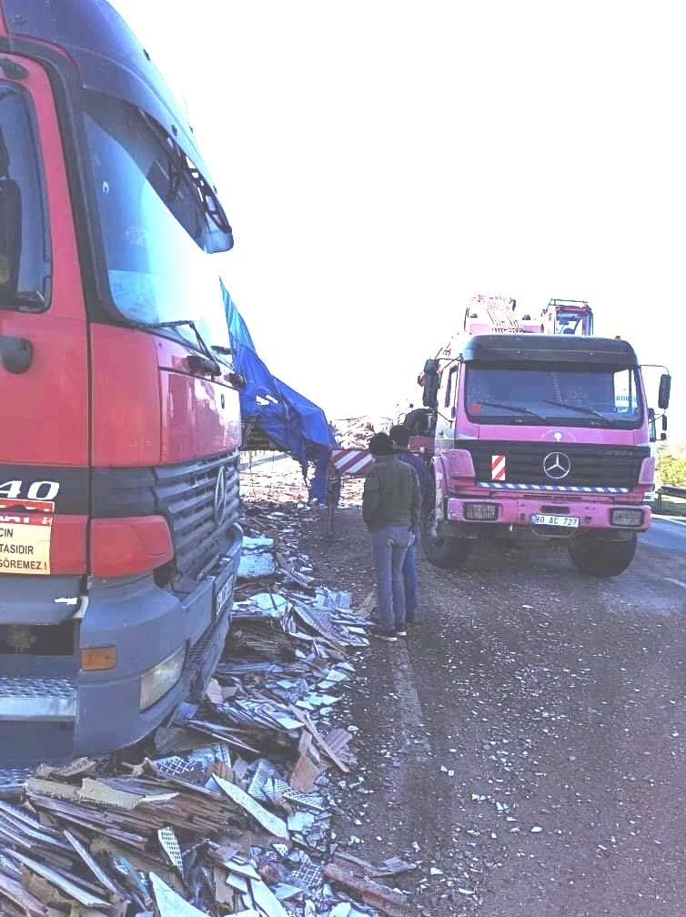 OSMANİYE OTOBANDA KAZA: 1 ÖLÜ