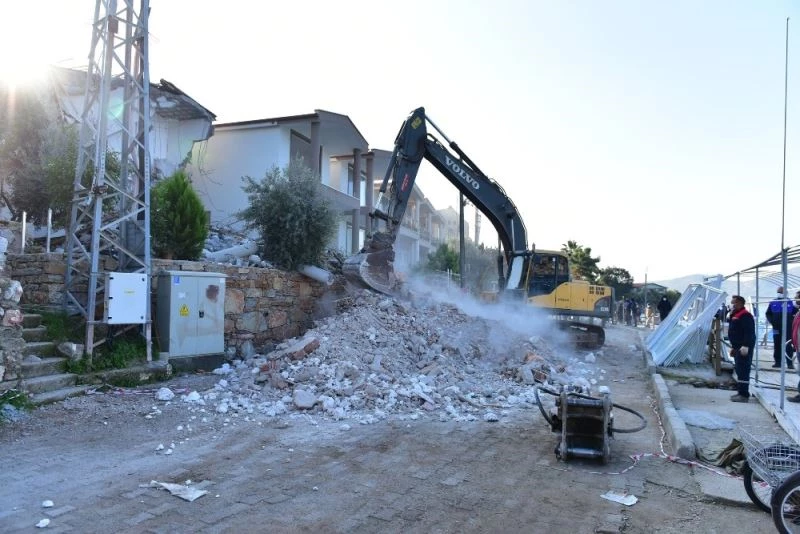 Marmaris’te yıkımlar devam ediyor
