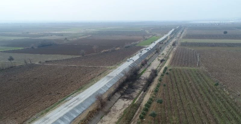 Yol Yapım Dairesinden beton hendek çalışması
