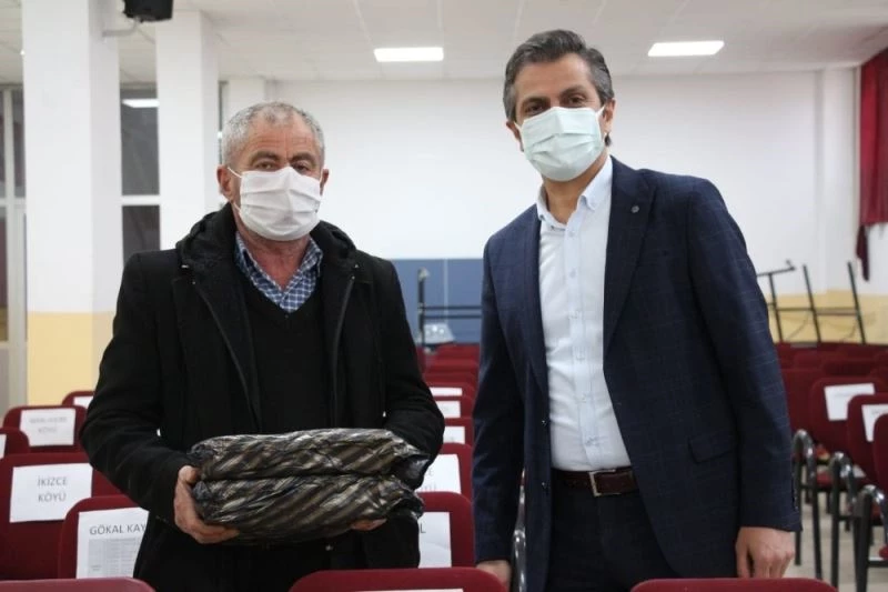 Erbaa’da öğrencilerin ders içerikleri muhtarlar aracılığı ile ulaştırılıyor
