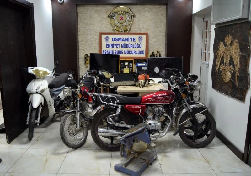 Çaldığı motosiklet ve eşyaları evinde saklamış
