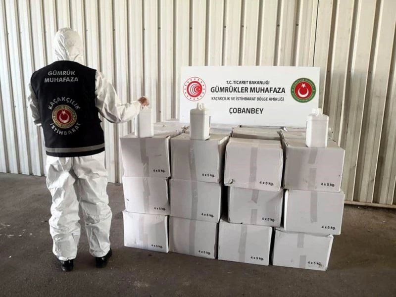 Patlayıcı yapımında kullanılan bin 990 litre sülfürik asit ele geçirildi
