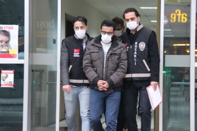 19 yıl sonra çözülen cinayetin zanlısı tutuklandı
