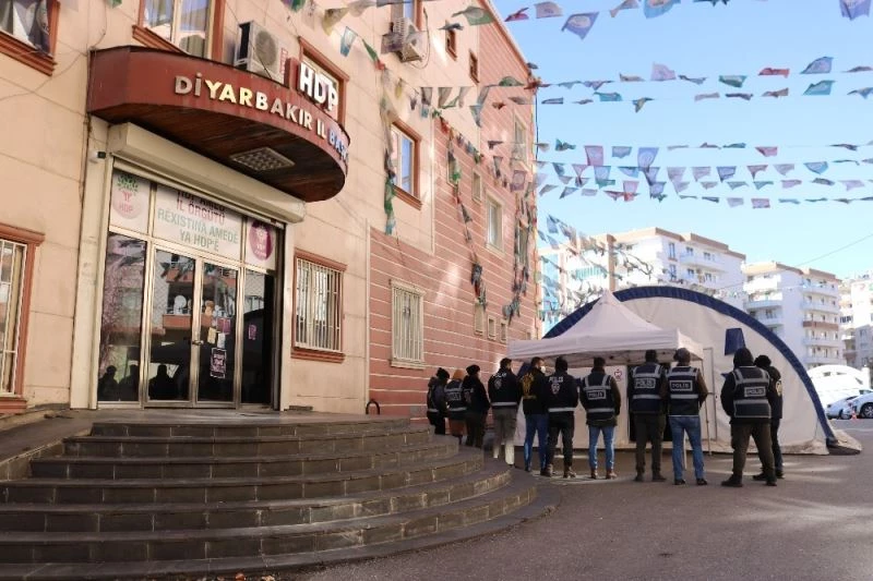 Çocuklarına kavuşmak umuduyla 479 gündür HDP önünde nöbet tutuyorlar
