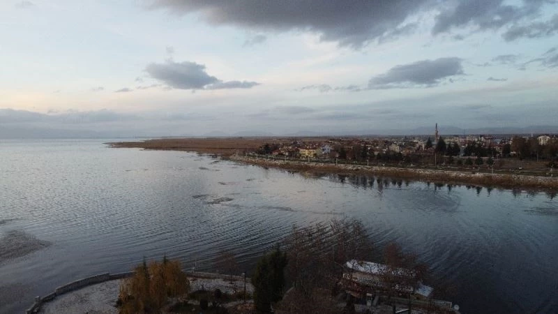 Beyşehir Gölü’nü besleyen akarsular da yağış bekliyor
