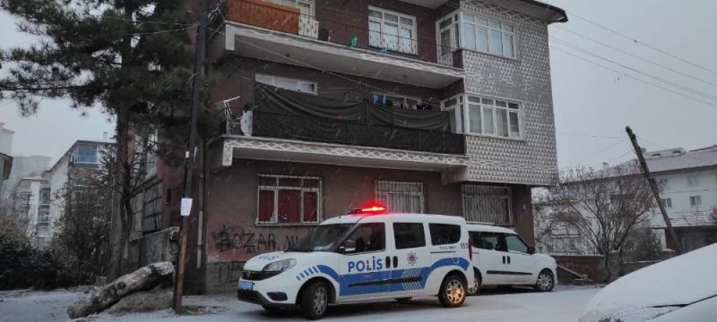 Ankara’da 3 aylık bebek annesini emerken boğularak öldü
