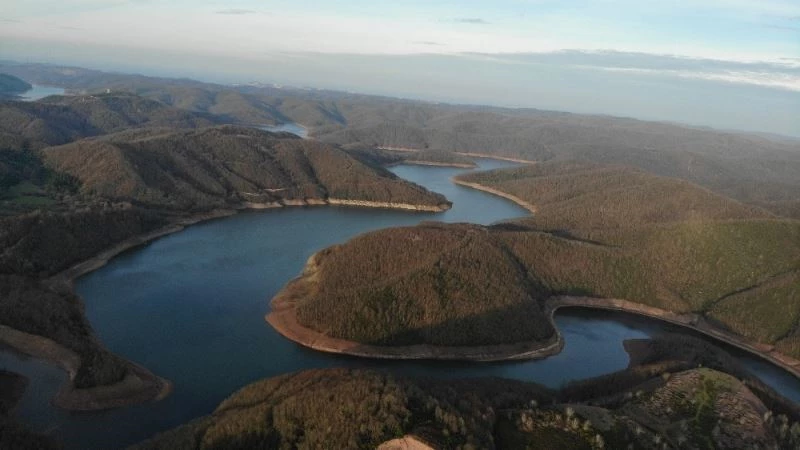 (Özel) İstanbul’da kuraklıkta doluluk oranı en yüksek olan Darlık Barajı havadan görüntülendi
