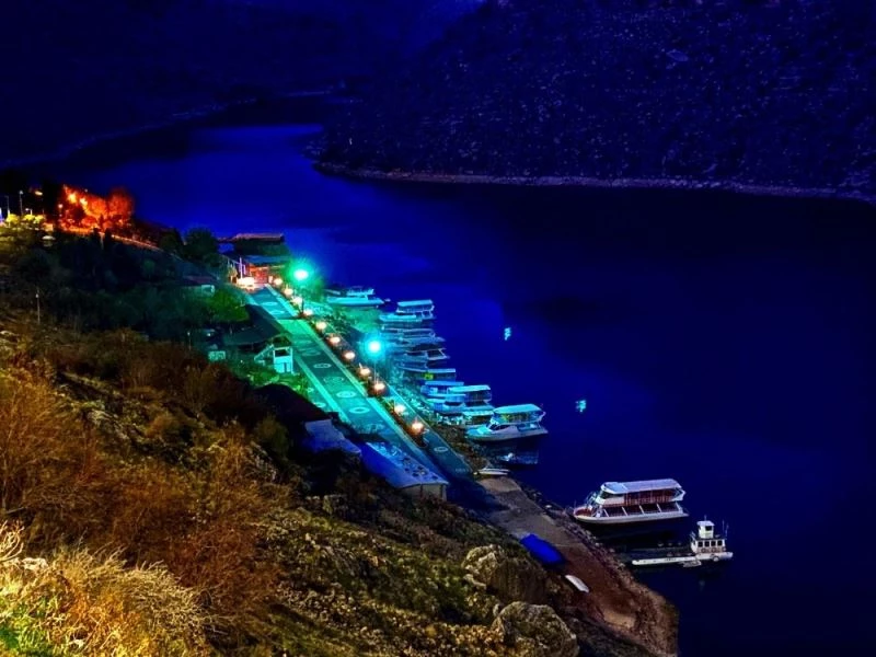 Dicle Baraj kıyısı yeni haliyle ziyaretçilerini bekliyor
