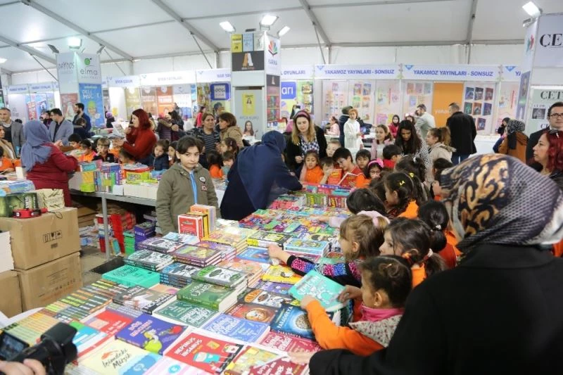 2020’de Darıca’da düzenlenen kültür sanat etkinliklerine 122 bin 452 kişi katıldı
