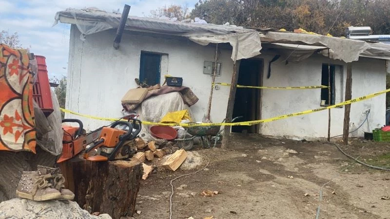 Minik Ecrin’den geriye kırık dökük bisikleti ve hatıra için çekilmiş tek fotoğrafı kaldı
