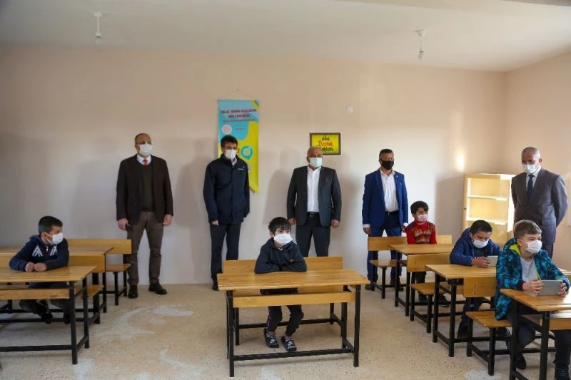 Torosların zirvelerine kadar Erdemli’de internetsiz köy kalmıyor
