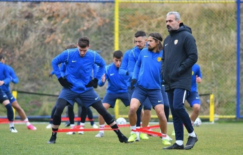 Mustafa Dalcı: “İlk yarı istediğimiz her şeyi sahada uyguladık”
