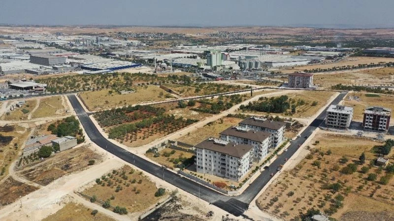 Dört bir yandan asfalt çalışması sürdürülüyor
