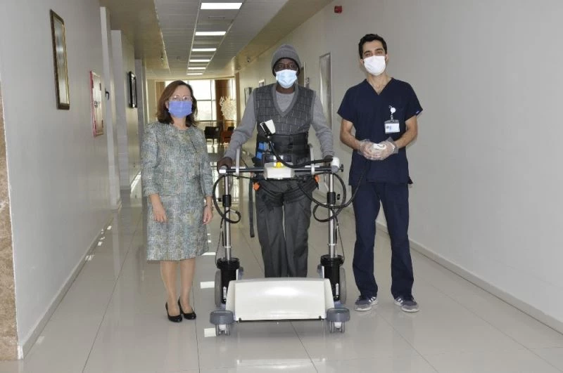 Geçirdiği felçten sonra aradığı tedaviyi Türkiye’de buldu
