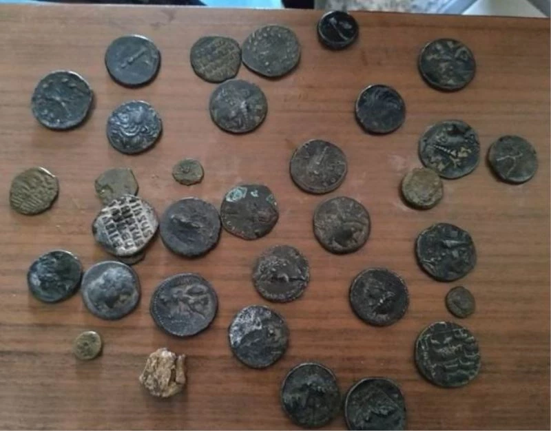 Kozaklı’da 34 adet sikke ele geçirildi
