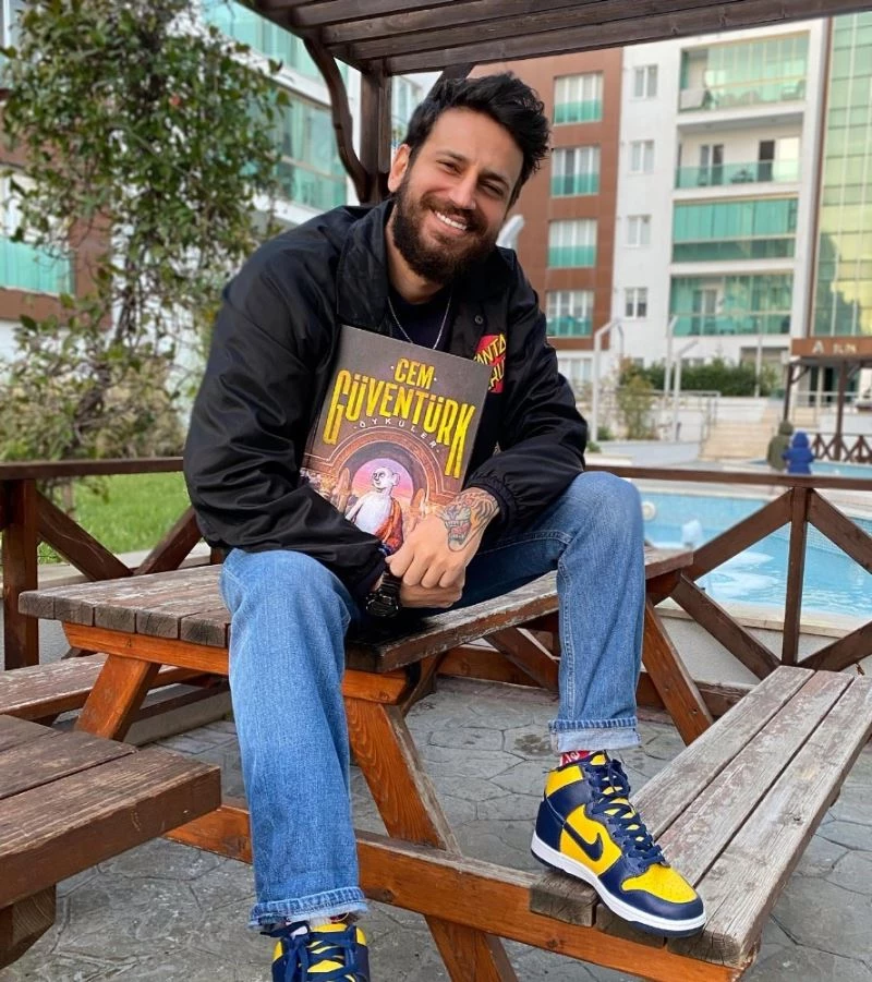 Cem Güventürk’ün ‘Öyküler’ isimli yeni kitabı okurlarıyla buluştu
