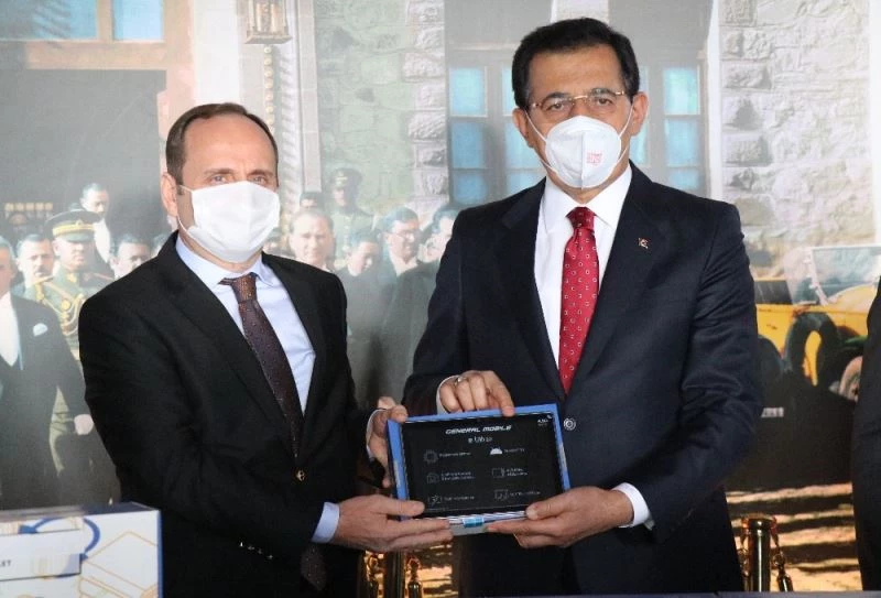 Bolu’da uzaktan eğitime katılamayan bin 724 öğrenciye tablet
