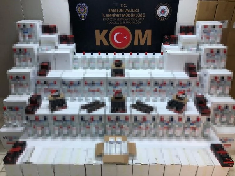 Samsun’da sahte alkol operasyonunda 5 ton 856 litre etil alkol ele geçirildi
