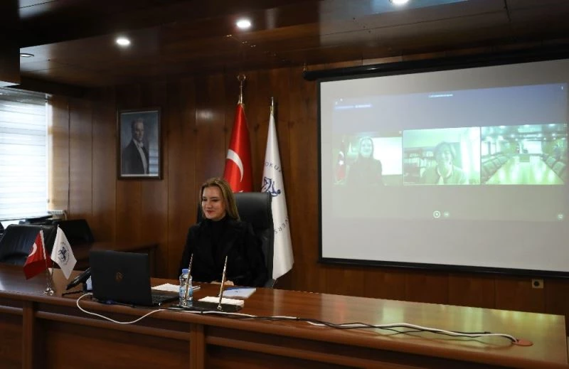 DEÜ Hemşirelik Fakültesine akreditasyon belgesi
