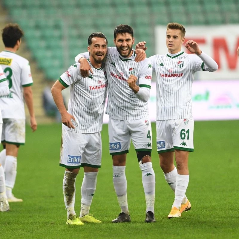 Bursaspor gol zincirini 19’a çıkarttı
