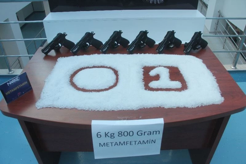 Sofra bezinden 6 kilo 800 gram metamfetamin çıktı
