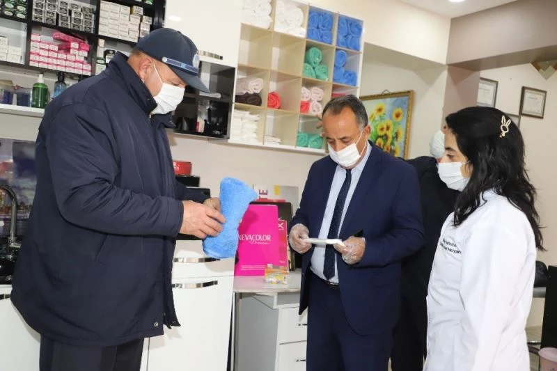 Bayan kuaförler hijyende tam not aldı
