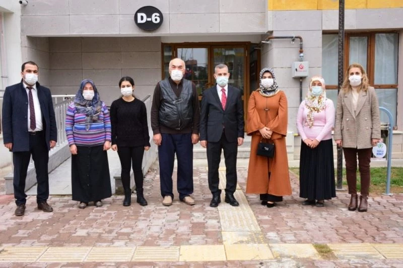 Özel çocuklar ve aileleri unutulmadı
