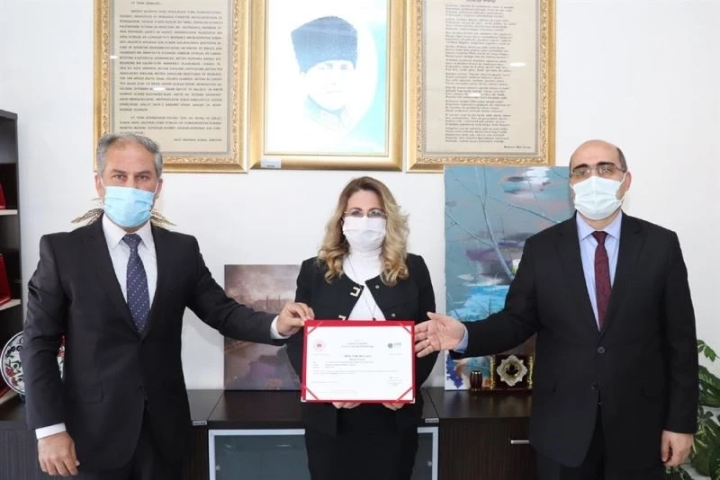 Fen Edebiyat Fakültesine sıfır atık yetki belgesi
