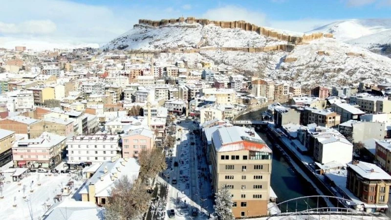 Bayburt’ta trafiğe kayıtlı araç sayısı Kasım ayı sonu itibarıyla 15 bin 769 oldu
