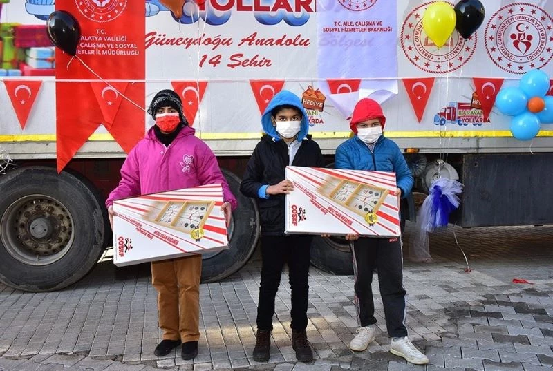 Hediye Karavanı Siirt’e geliyor
