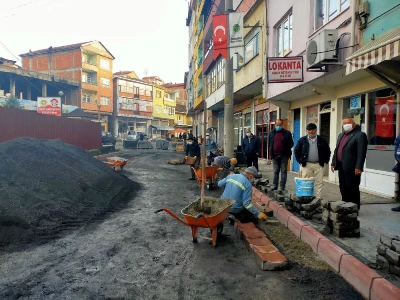 2 bin 500 nüfuslu beldede pandemiye rağmen hizmetler devam ediyor

