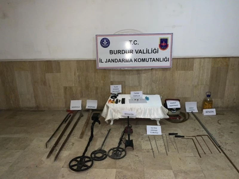 Jandarma ekiplerinden definecilere suçüstü
