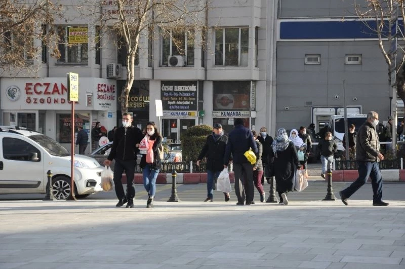 Kısıtlama öncesi Afyonkarahisar’da ürküten manzara
