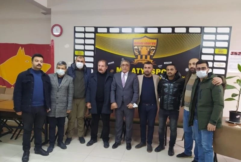 Derebeyleri Taraftarlar Derneği’ne anlamlı ziyaret
