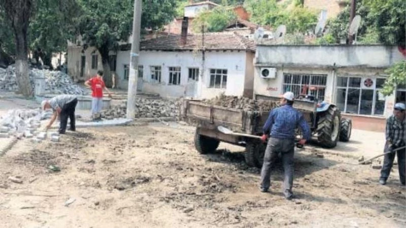 Burhaniye’de Sübeylidere mahallesinde kısmîi karantina uygulanmaya başlandı
