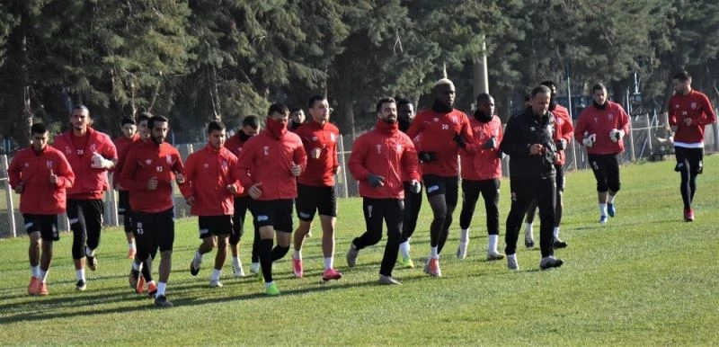 Balıkesirspor’da koranavirüs şoku

