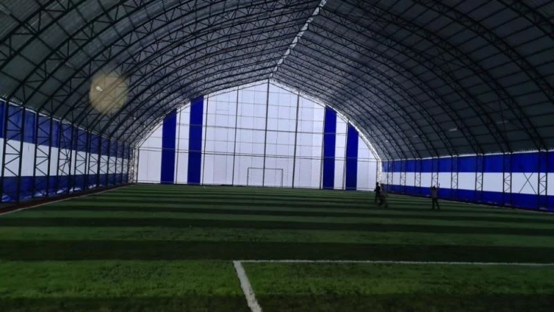 Esendere beldesi ilk kez bir kapalı halı sahasına kavuştu
