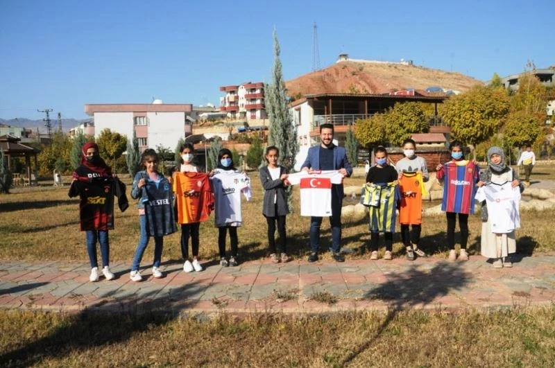 İyilik Harekatı Platformu, Cizreli çocukları sevindirdi
