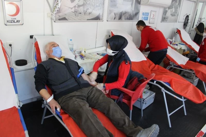 Sokağa çıkma yasağında kan bağışçıları muaf
