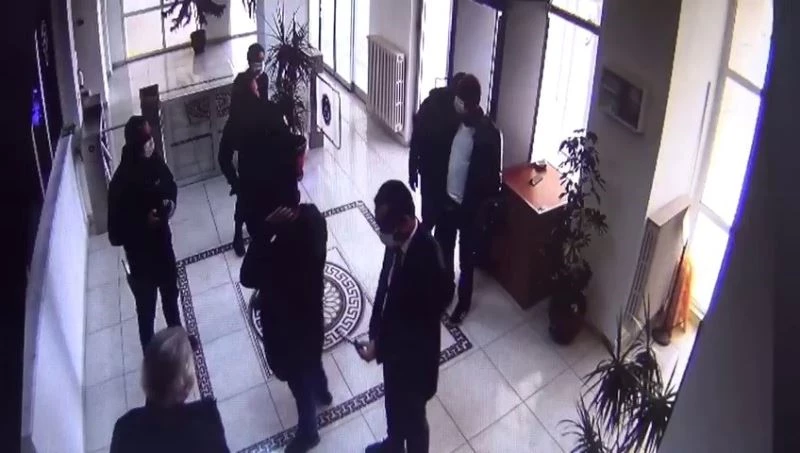 Karaman Valisi Işık: “O sendikacı toplantıda bile yoktu”
