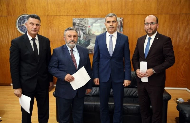KKTC’de 3 Milletvekili Partilerinden istifa etti

